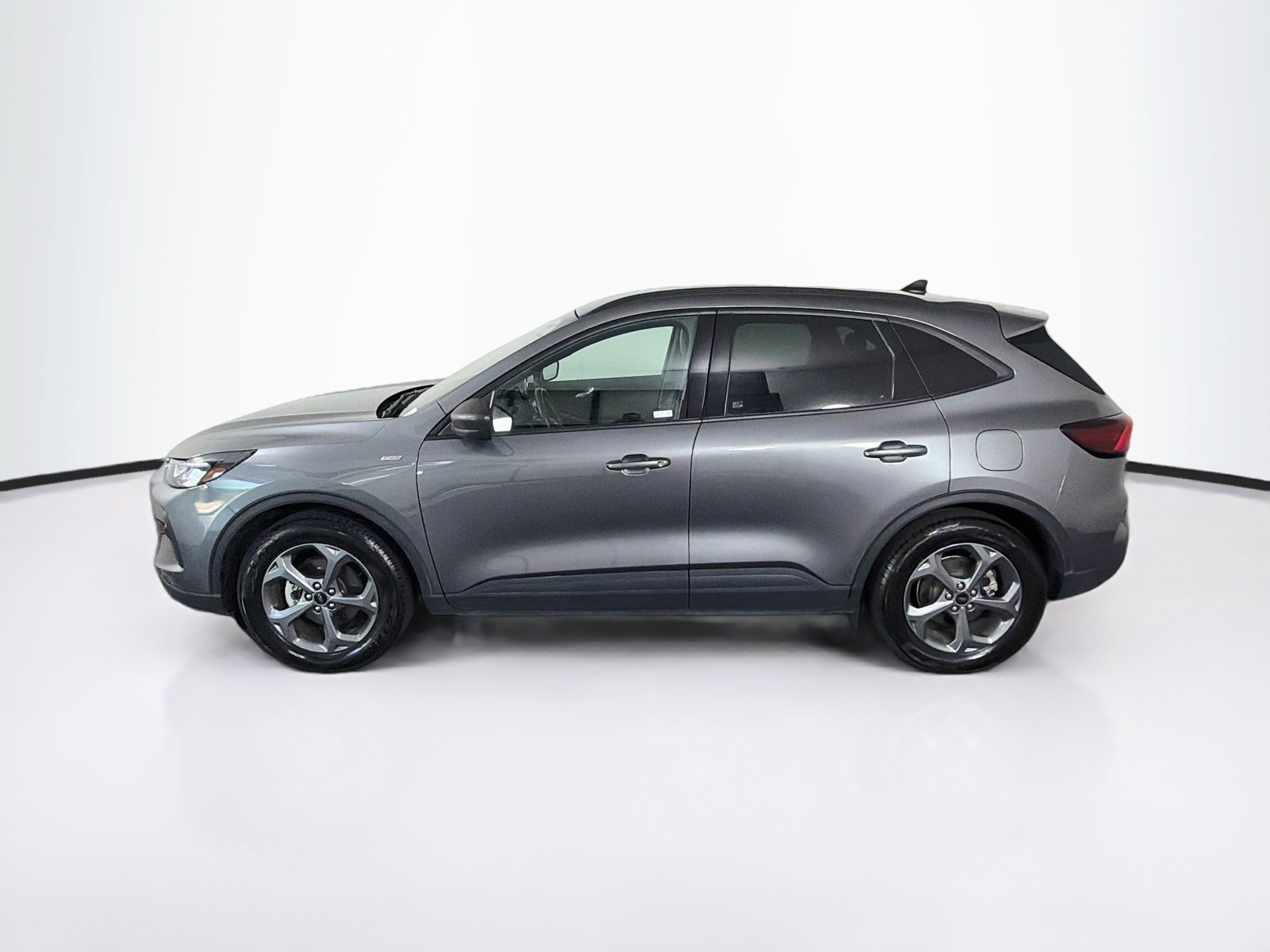 Used 2025 Ford Escape ST-Line FWD image 4