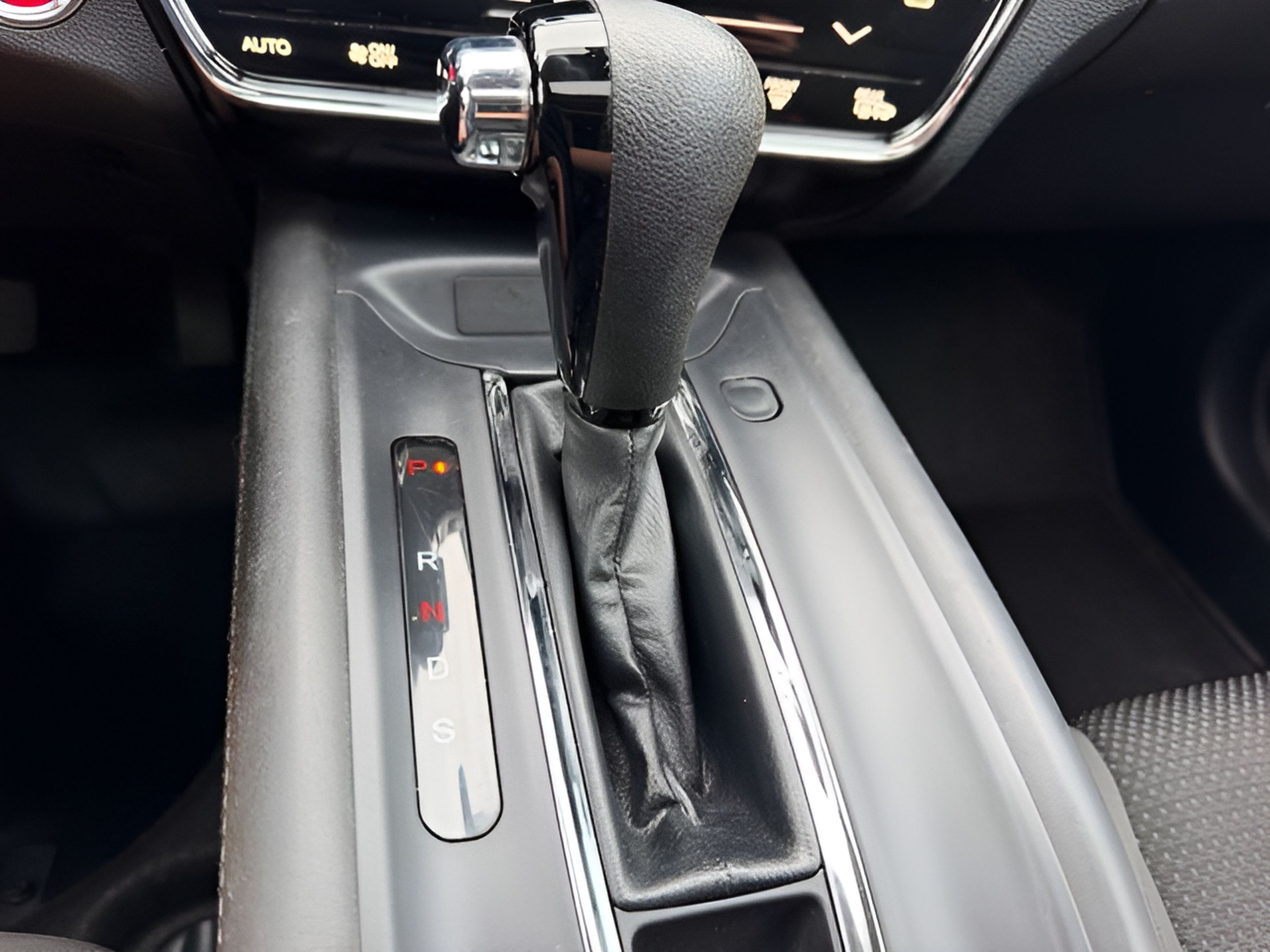 Used 2022 Honda HR-V EX image 18