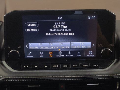 Used 2023 Nissan Rogue Platinum FWD image 25