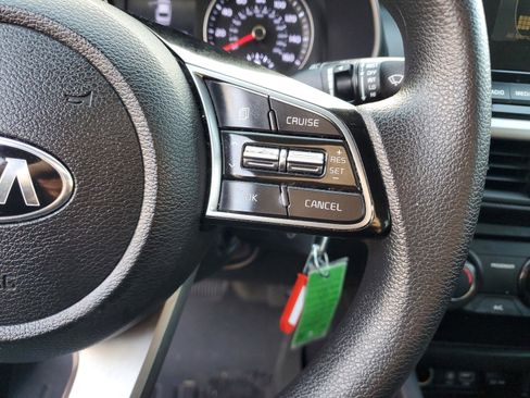 Used 2020 Kia Forte LXS image 24