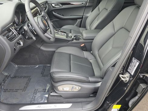 New 2026 Porsche Macan S image 5