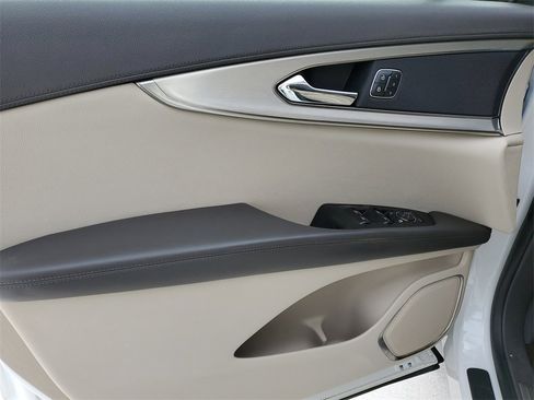 Certified 2020 Lincoln Nautilus Premier w/ Equipment Group 101A image 16