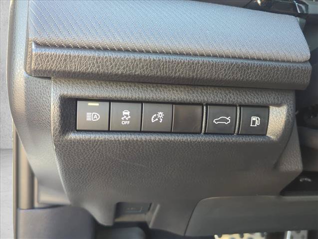 Certified 2025 Toyota Camry SE FWD image 14