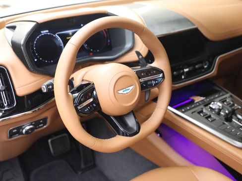 New 2026 Aston Martin DBX 707 image 32