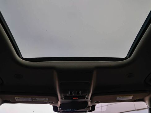 Used 2020 Land Rover Defender 110 S AWD/4WD image 15