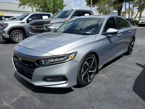 Used 2019 Honda Accord Sport image 2