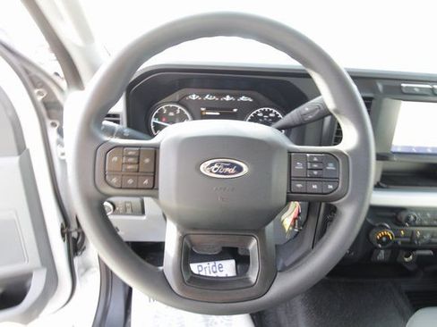 New 2024 Ford F550 4x4 Regular Cab Super Duty image 18