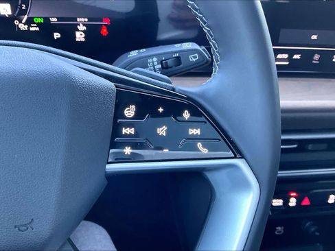 Certified 2025 Audi Q5 Premium w/ Convenience Package image 21