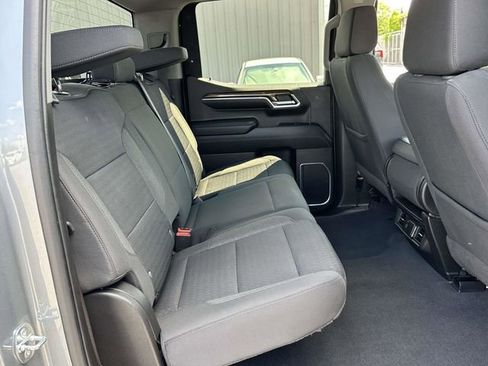 Used 2023 Chevrolet Silverado 1500 LT AWD/4WD image 23