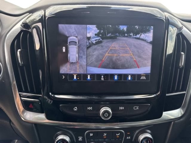 Used 2021 Chevrolet Traverse RS FWD image 36