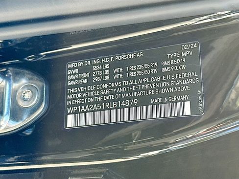 Used 2024 Porsche Macan image 39