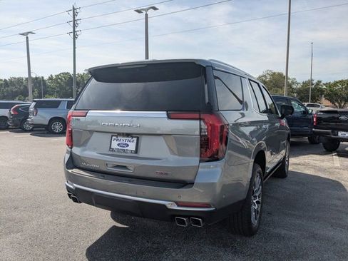 Used 2026 GMC Yukon Denali w/ Denali Reserve Package AWD/4WD image 5