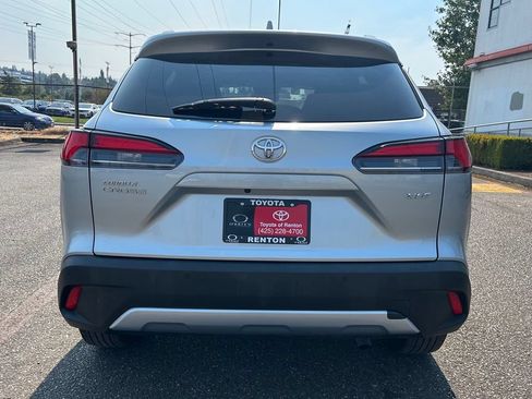 Certified 2024 Toyota Corolla Cross XLE FWD image 6