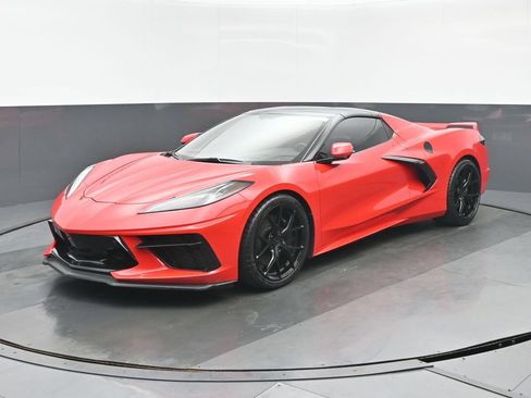 Used 2021 Chevrolet Corvette Stingray Preferred Conv w/ Z51 Performance Package RWD image 7
