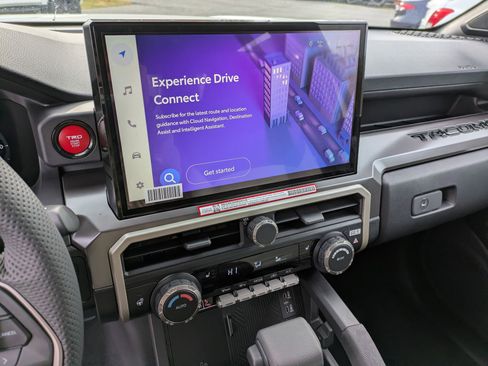 New 2025 Toyota Tacoma 4x4 Double Cab image 11