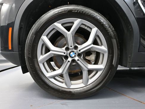 Used 2024 BMW X3 xDrive30i w/ Premium Essential Package AWD/4WD image 17