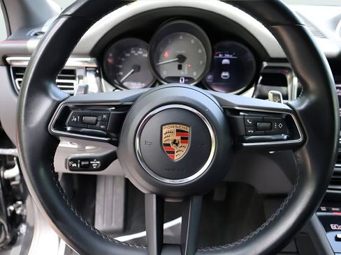 Used 2023 Porsche Macan S AWD/4WD image 28