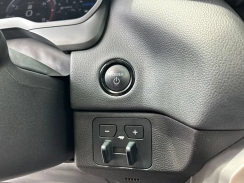 Used 2025 Toyota Sequoia Limited AWD/4WD image 29