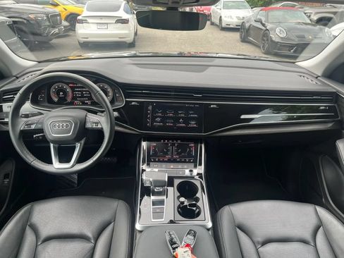 Used 2023 Audi Q8 Premium Plus w/ Premium Plus Package AWD/4WD image 29