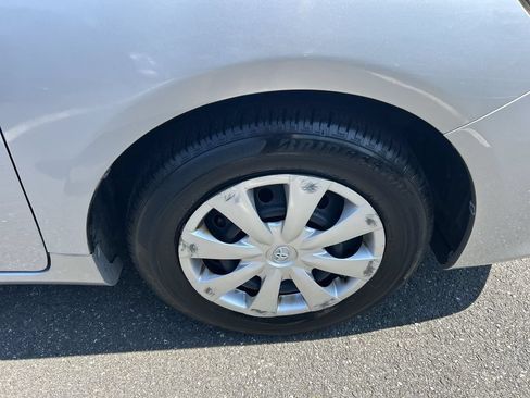 Used 2013 Toyota Corolla L FWD image 13