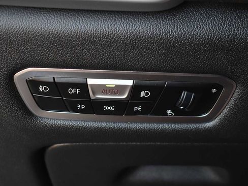 Used 2021 BMW X5 xDrive40i w/ Premium Package image 30