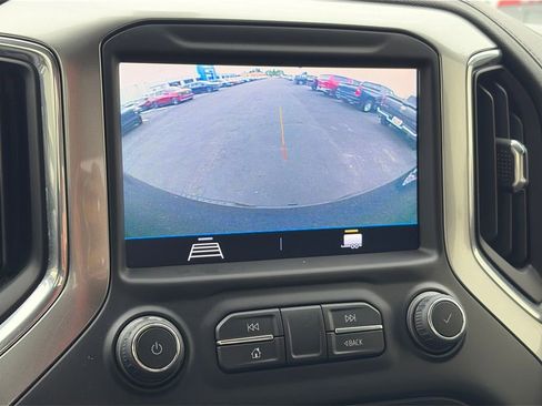 Used 2022 Chevrolet Silverado 1500 RST AWD/4WD image 19