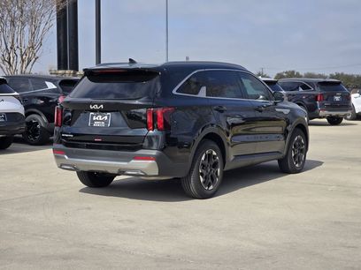 New 2025 Kia Sorento S w/ Panoramic Sunroof Package
