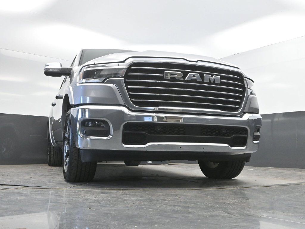 Used 2025 RAM 1500 Laramie AWD/4WD image 30