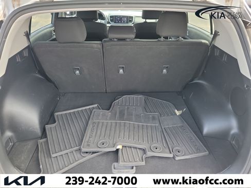 Used 2020 Kia Sportage LX FWD image 11