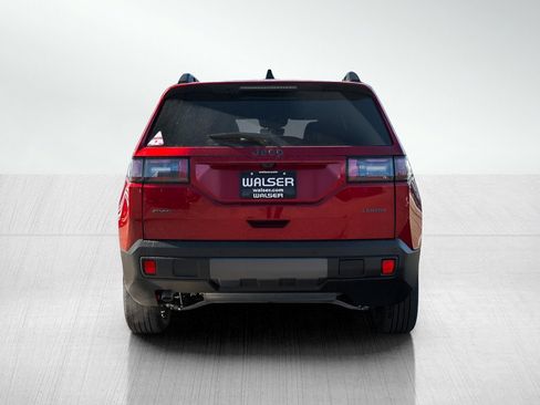 New 2026 Jeep Cherokee Laredo image 5