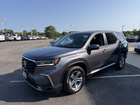 Used 2024 Honda Pilot EX-L image 6