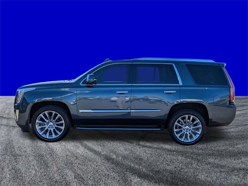 Used 2020 Cadillac Escalade Luxury image 6