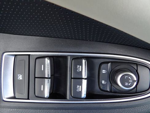 Used 2021 Subaru Ascent Limited w/ Technology Package AWD/4WD image 13