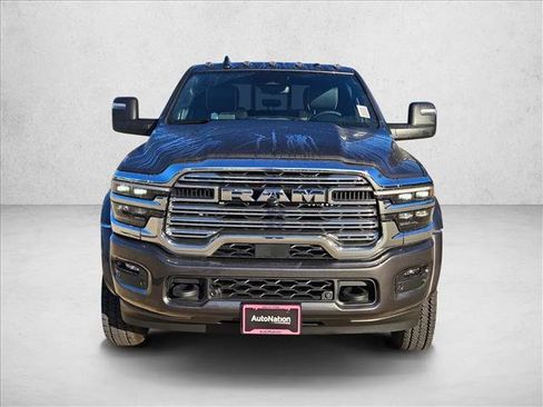 New 2026 RAM 4500 4x4 Crew Cab DRW w/ Laramie Trim Package image 5