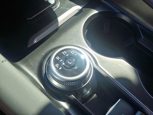 Used 2025 Ford Explorer Active AWD/4WD image 14