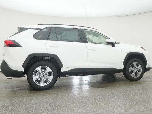 Certified 2025 Toyota RAV4 XLE image 64