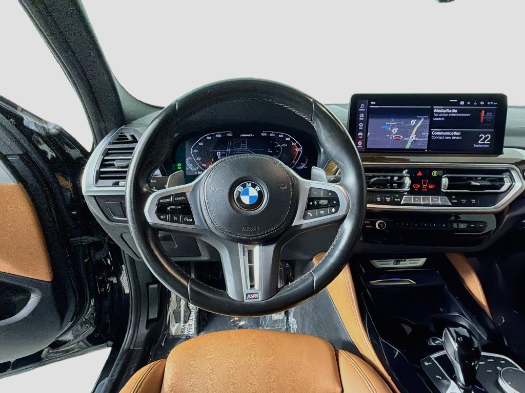 Used 2023 BMW X4 M40i AWD/4WD image 11