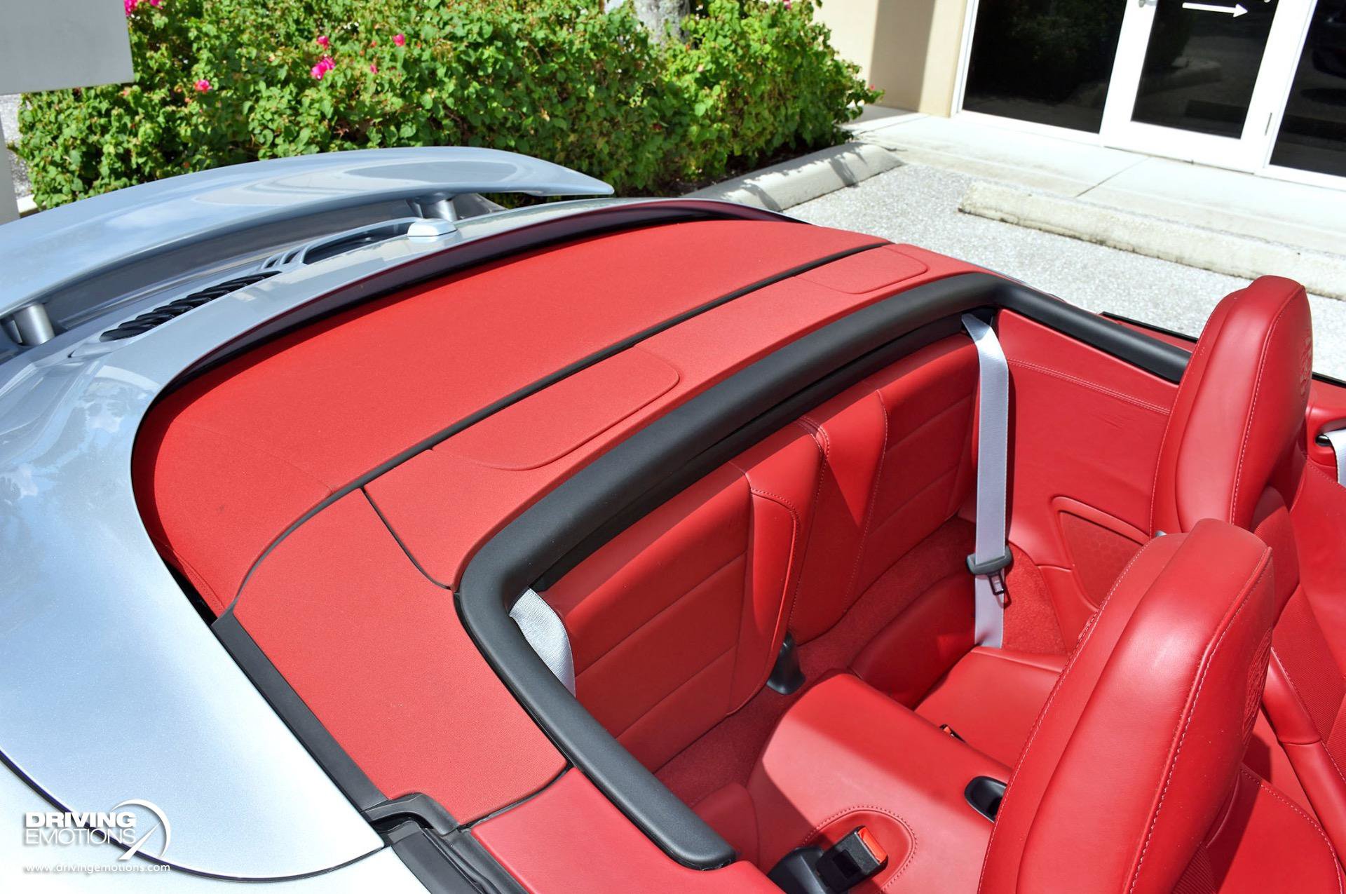 Used 2018 Porsche 911 4 Cabriolet AWD/4WD image 15