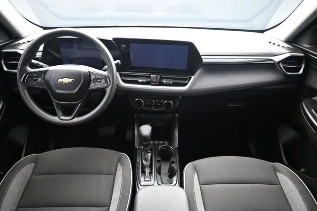 Used 2024 Chevrolet TrailBlazer LT w/ Driver Confidence Package FWD image 18