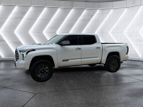Used 2023 Toyota Tundra Capstone AWD/4WD image 3