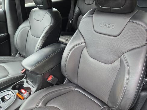 Used 2021 Jeep Cherokee Latitude Lux AWD/4WD image 19