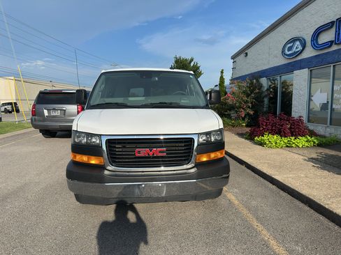 Used 2025 GMC Savana 3500 LT w/ LT Preferred Equipment Group RWD image 9