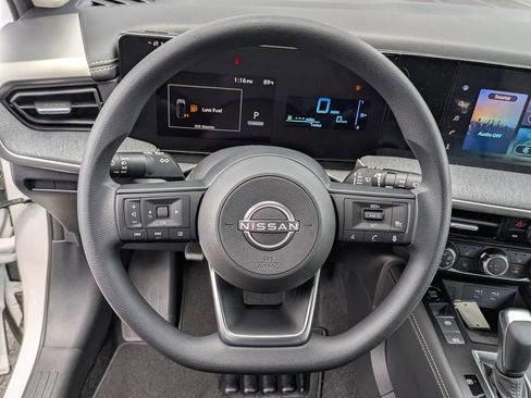 New 2025 Nissan Kicks SV w/ SV Premium Package image 9