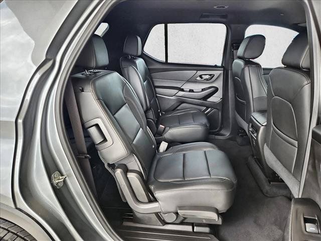 Used 2023 Chevrolet Traverse LT FWD image 20