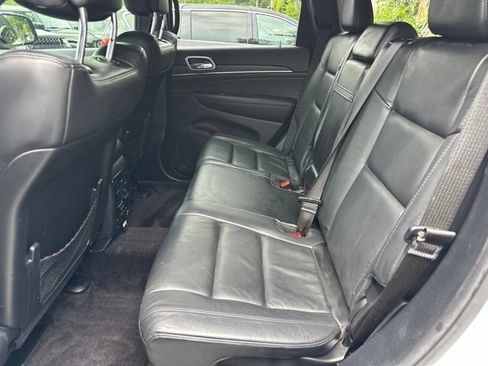 Used 2018 Jeep Grand Cherokee Limited AWD/4WD image 28