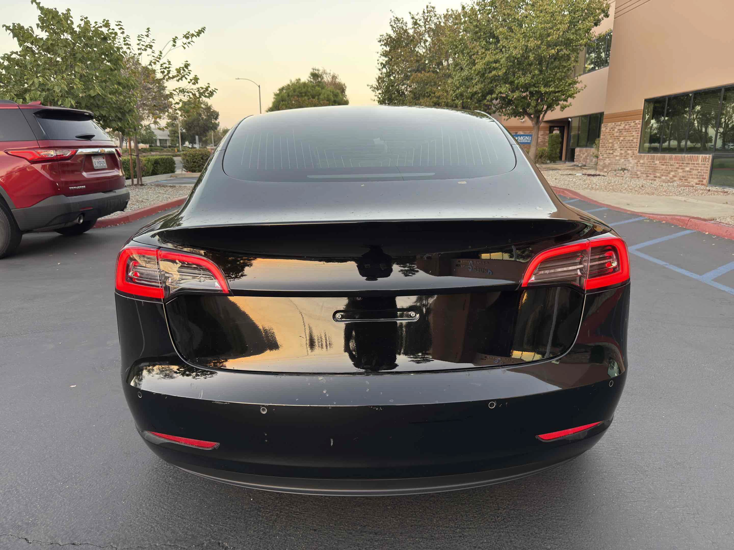 Used 2019 Tesla Model 3 Long Range AWD/4WD image 11