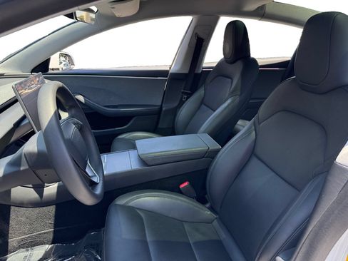 Used 2025 Tesla Model 3 RWD image 12