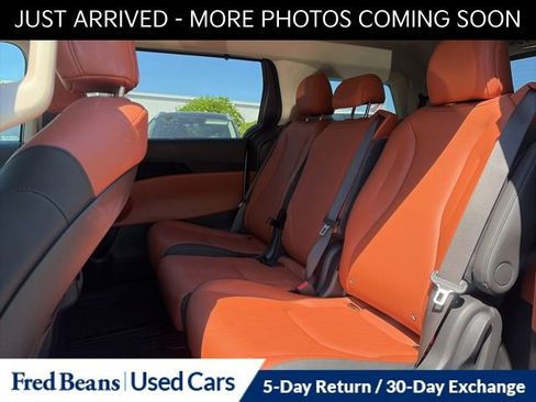 Used 2024 Kia Carnival SX FWD image 13