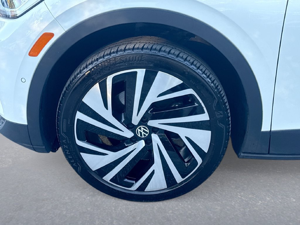 Used 2025 Volkswagen ID.4 Pro S Plus AWD/4WD image 19