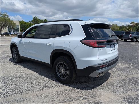 New 2026 GMC Acadia Elevation FWD image 5
